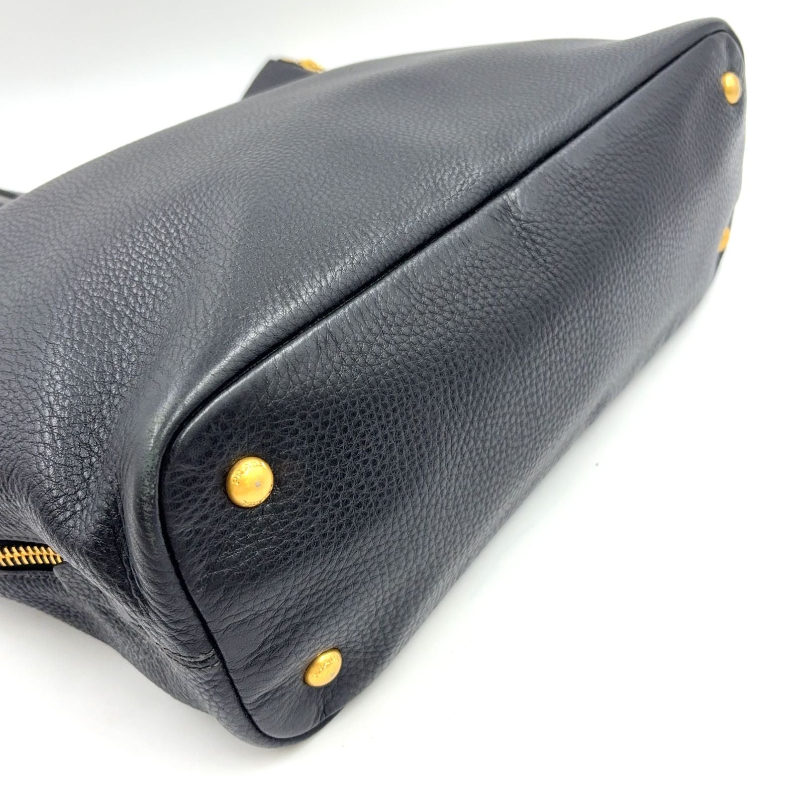 Prada Vitello Daino Leather Black Tote Gold — view 5
