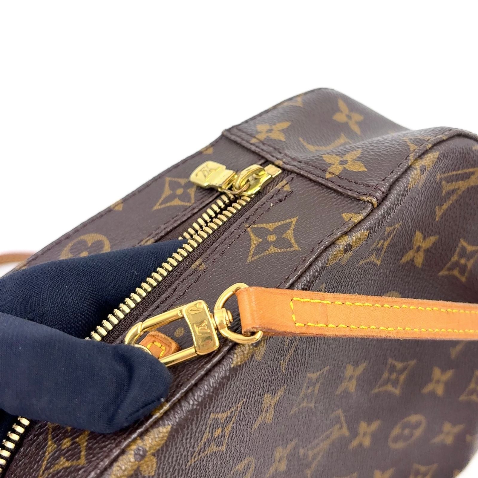 Louis Vuitton Spontini Monogram Leather Brown Light Handbag Gold — view 9