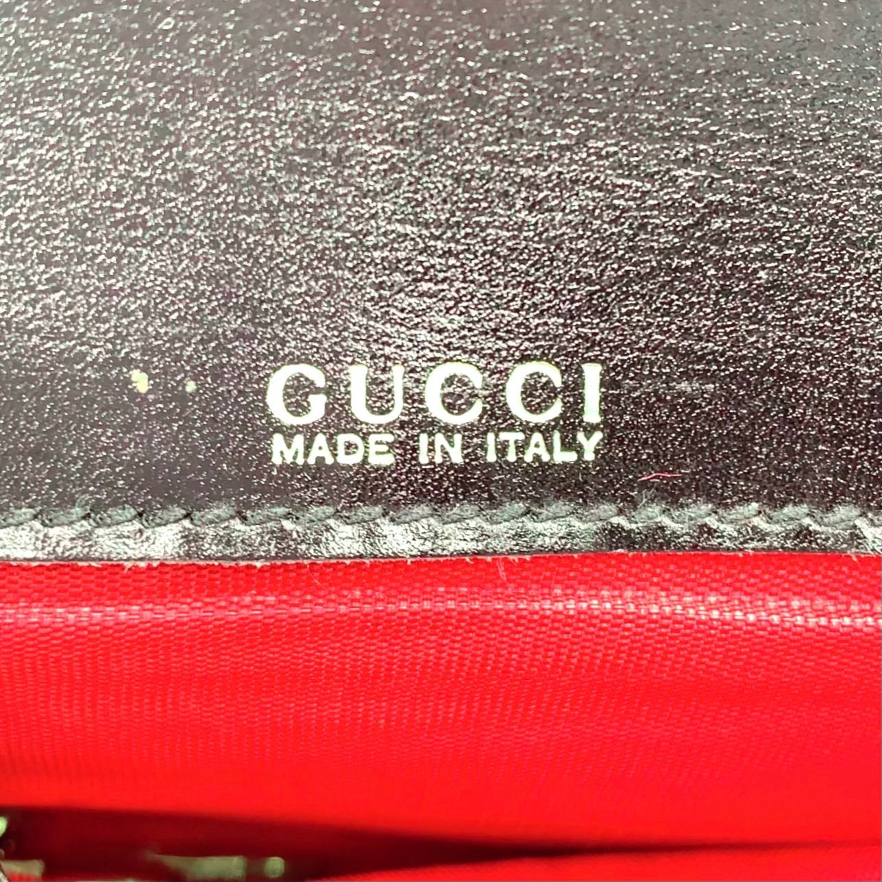 Gucci Logo Leather Black Coin Case Gold — view 4