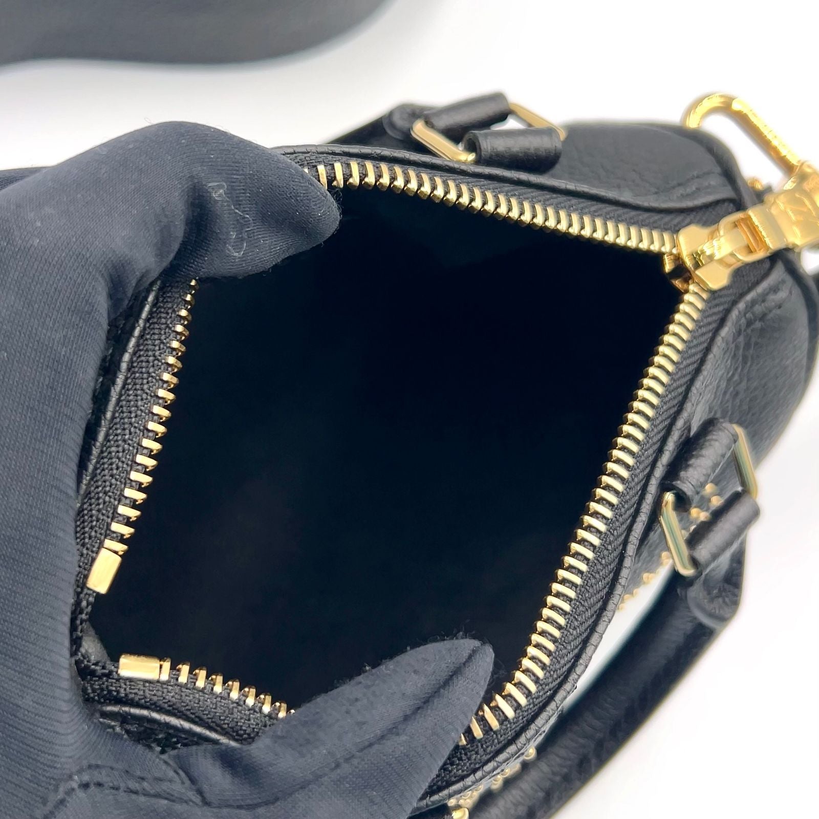 Louis Vuitton Nano Speedy Monogram Empreinte 2-Way Shoulder Leather Black — view 3