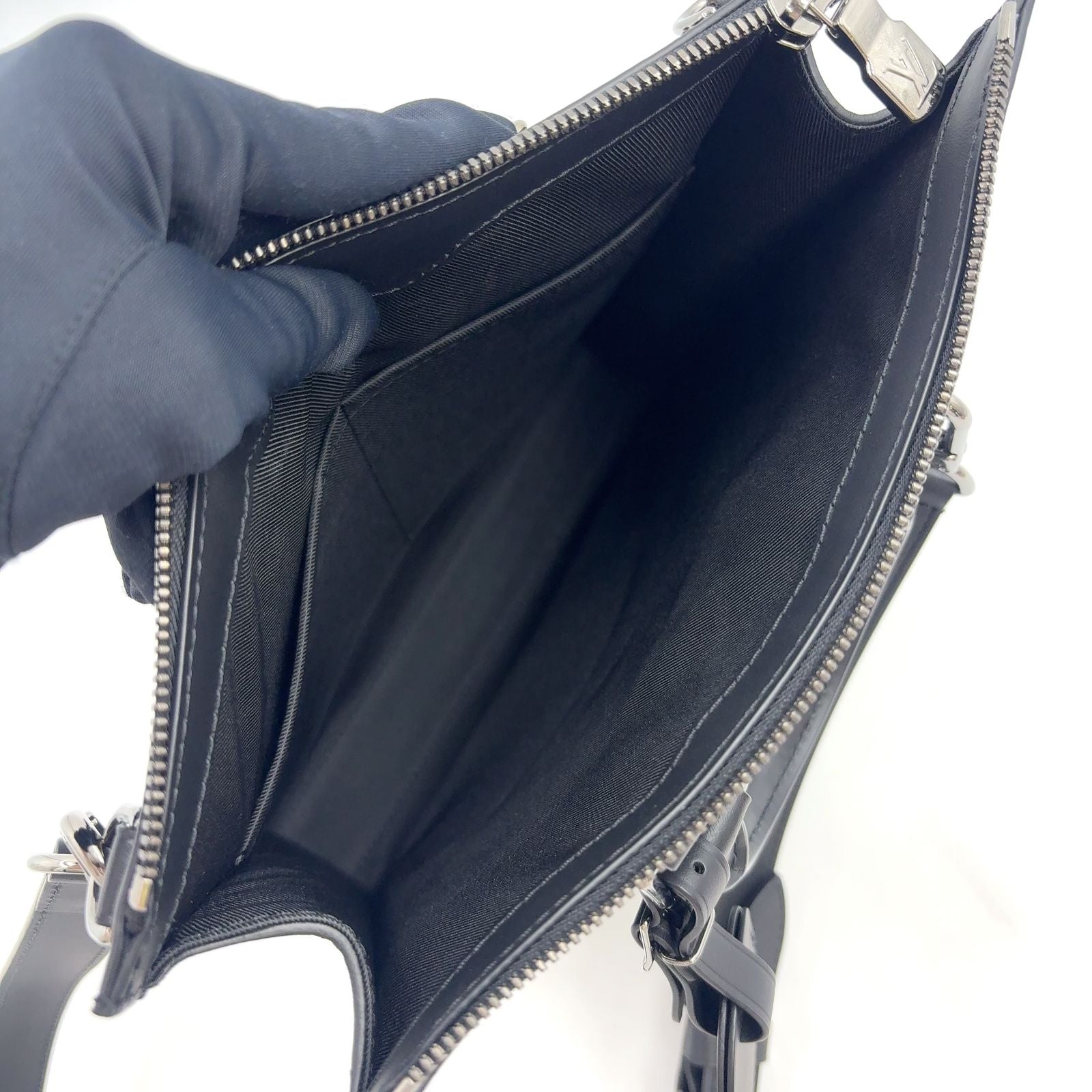 Louis Vuitton Sac Plat Cross 2-Way Shoulder Leather Black Handbag Silver — view 3