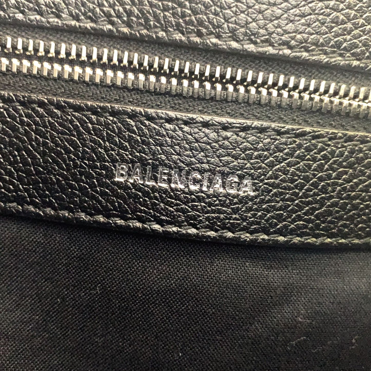 Balenciaga Ville Zipper Pull Missing Leather Black Handbag Silver — view 4