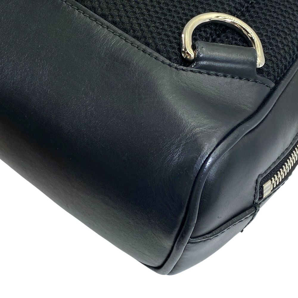 Gucci Guccissima Cross Belt Bag GG Logo Leather Black Mode Practical — view 4