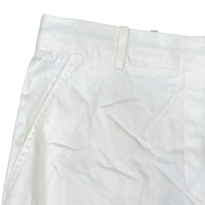 Louis Vuitton Patch Logo Shorts Polyurethane White Feminine Mode — view 4