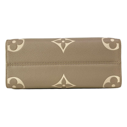 Louis Vuitton Tote by the Pool On The Go PM Cream Leather Cowhide — view 5