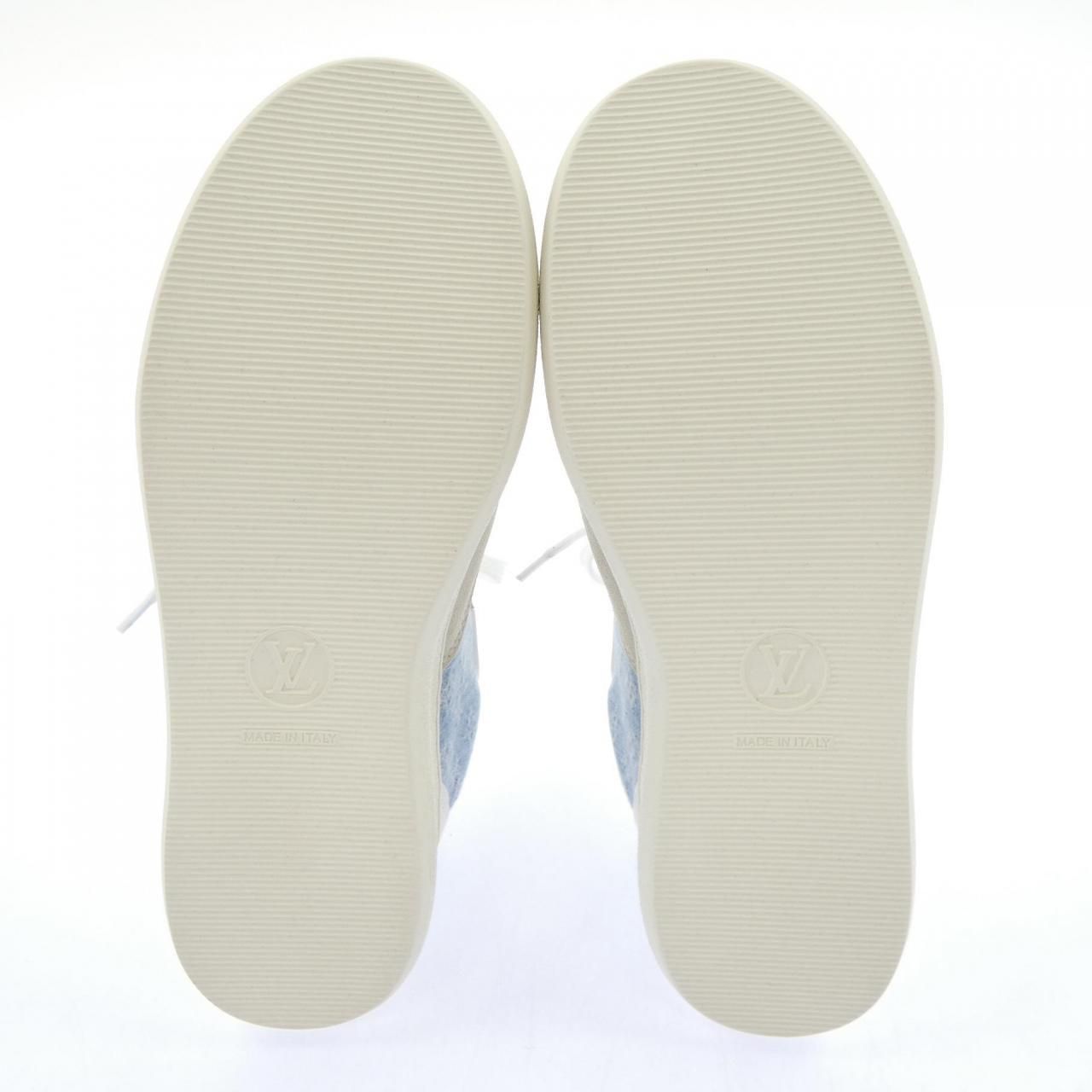 Louis Vuitton LV Stadium Line Sneakers — view 4