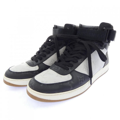Louis Vuitton Rivoli Line Sneakers — view 3