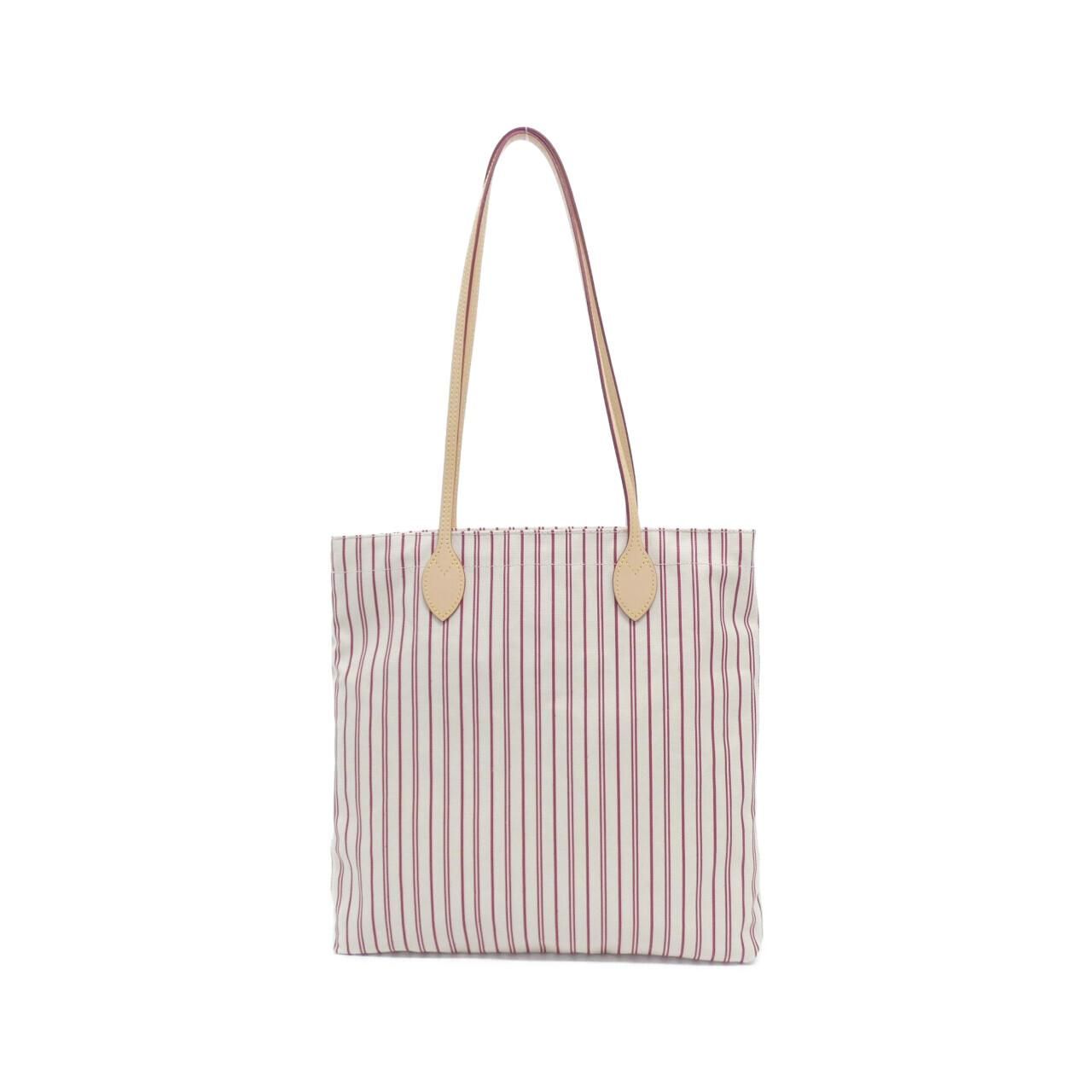Louis Vuitton Travel with Carry It — view 2