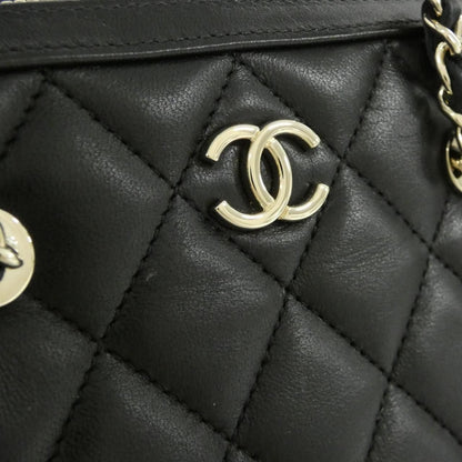 Chanel Bag Handbag Black — view 4