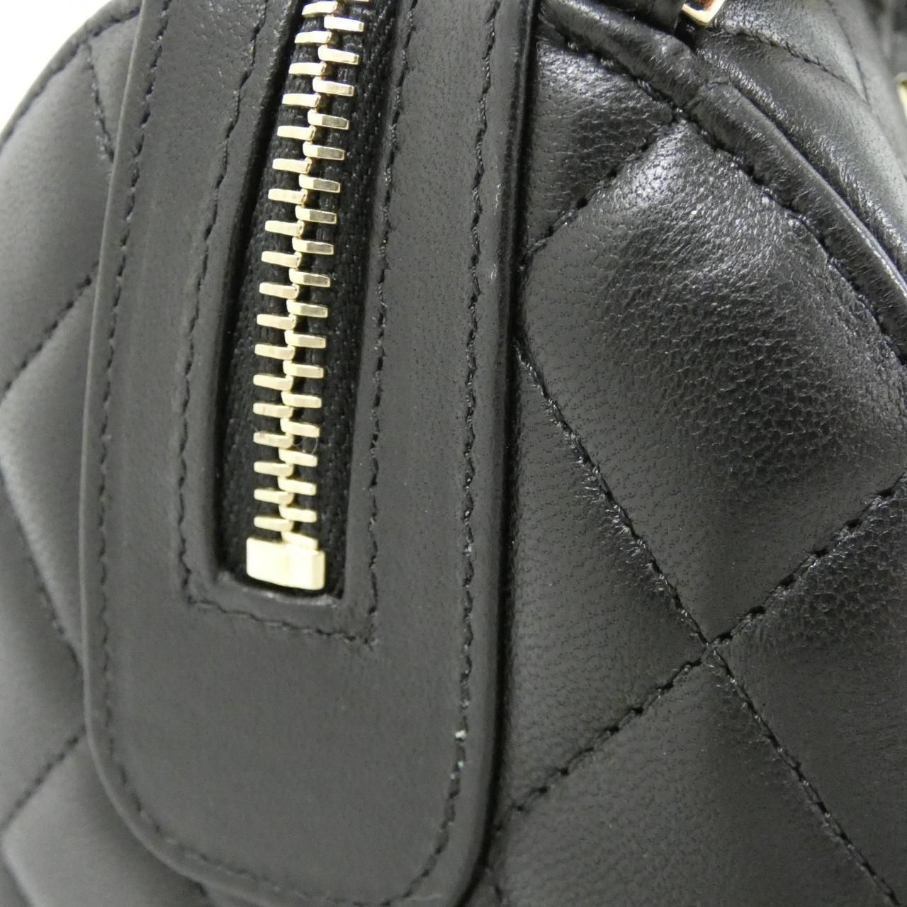 Chanel Bag Handbag Black — view 7
