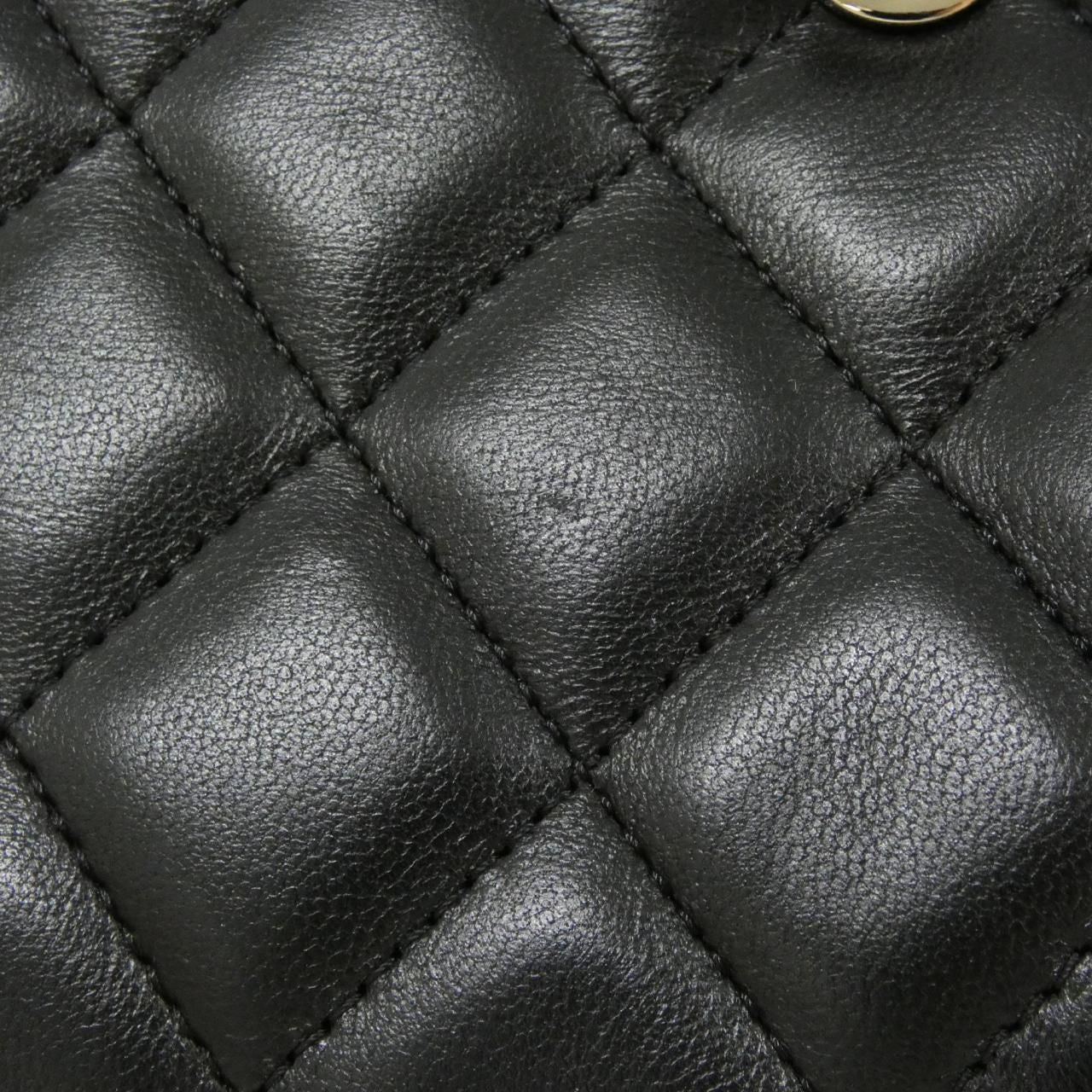 Chanel Bag Handbag Black — view 5