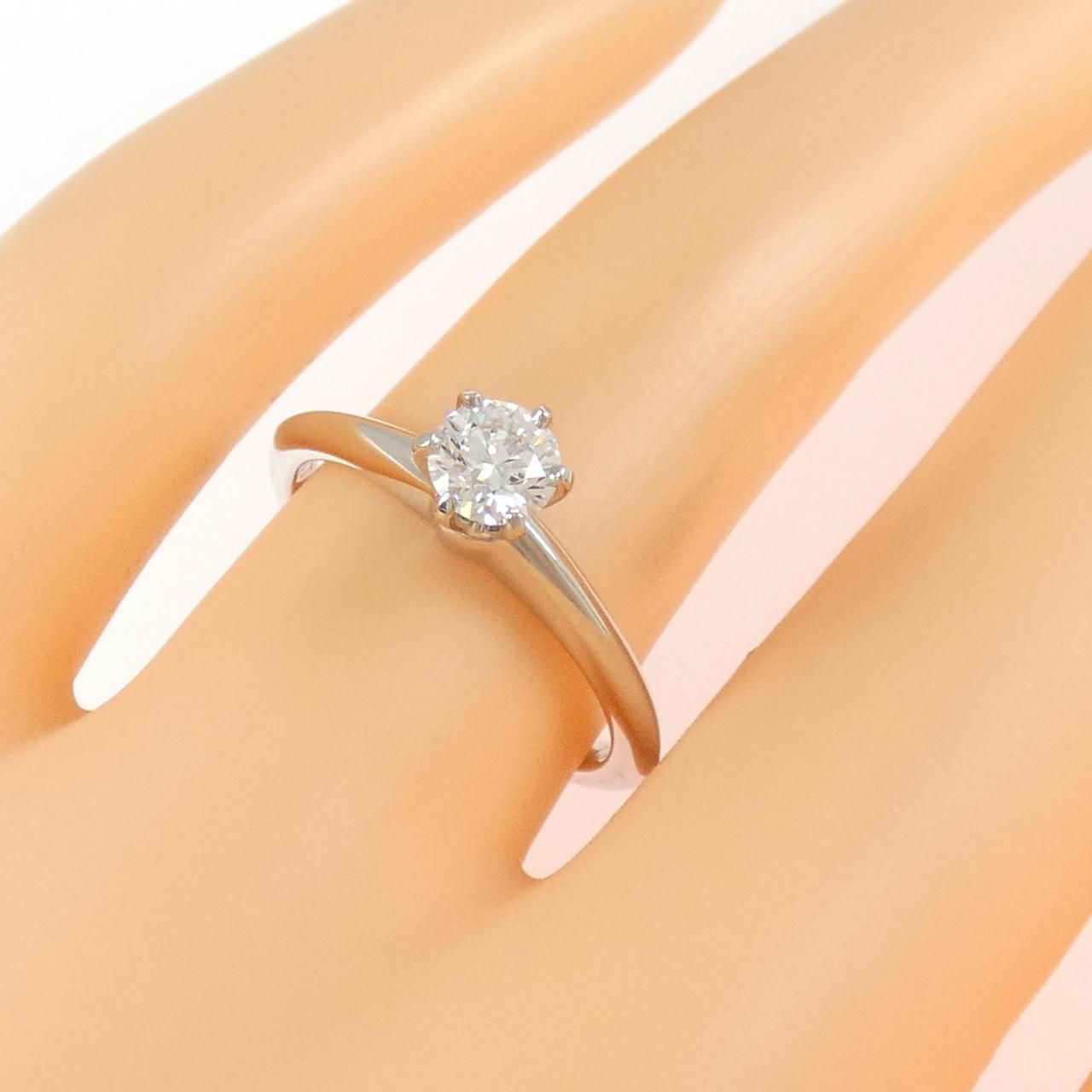 Tiffany & Co Classic Solitaire Ring — view 5
