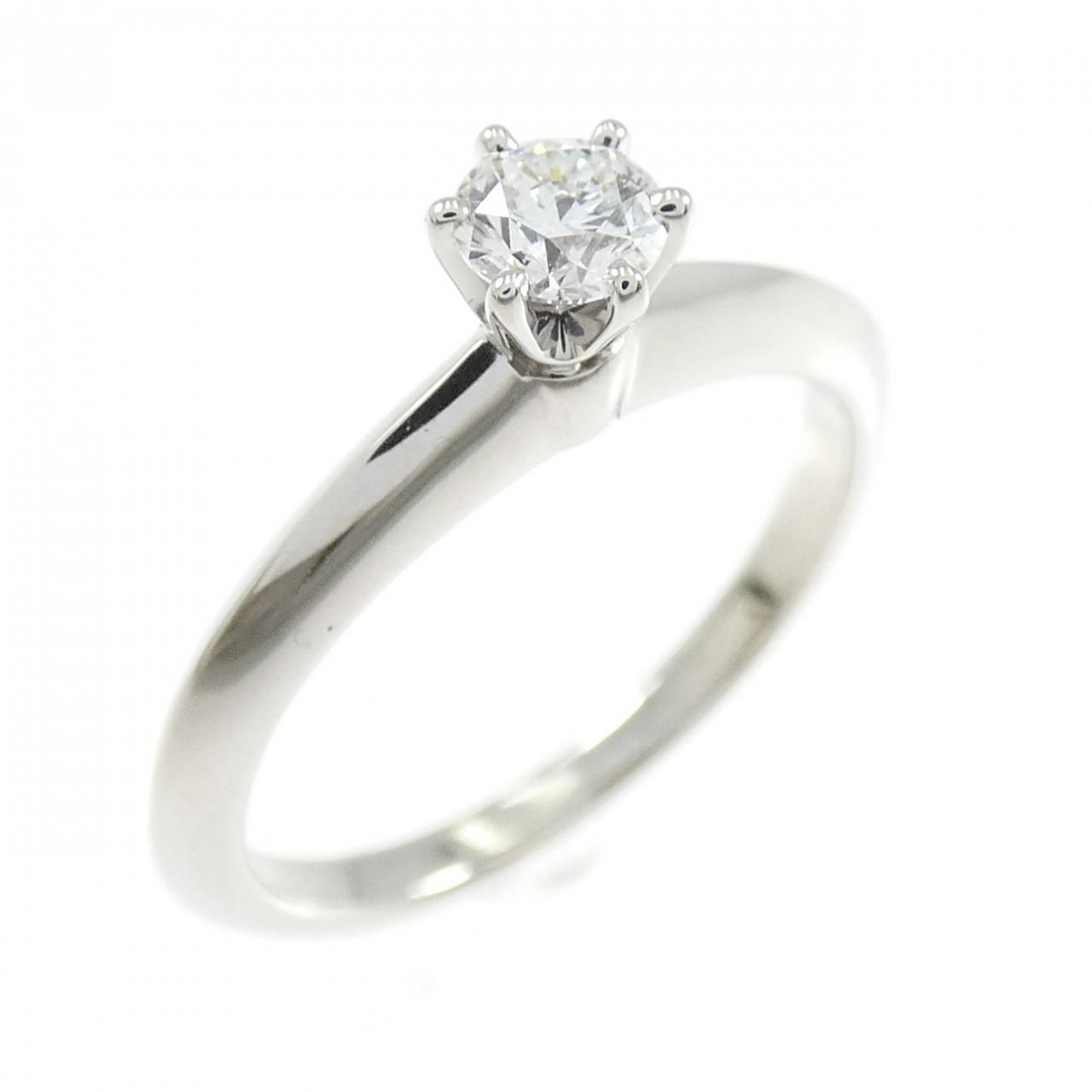 Tiffany & Co Classic Solitaire Ring