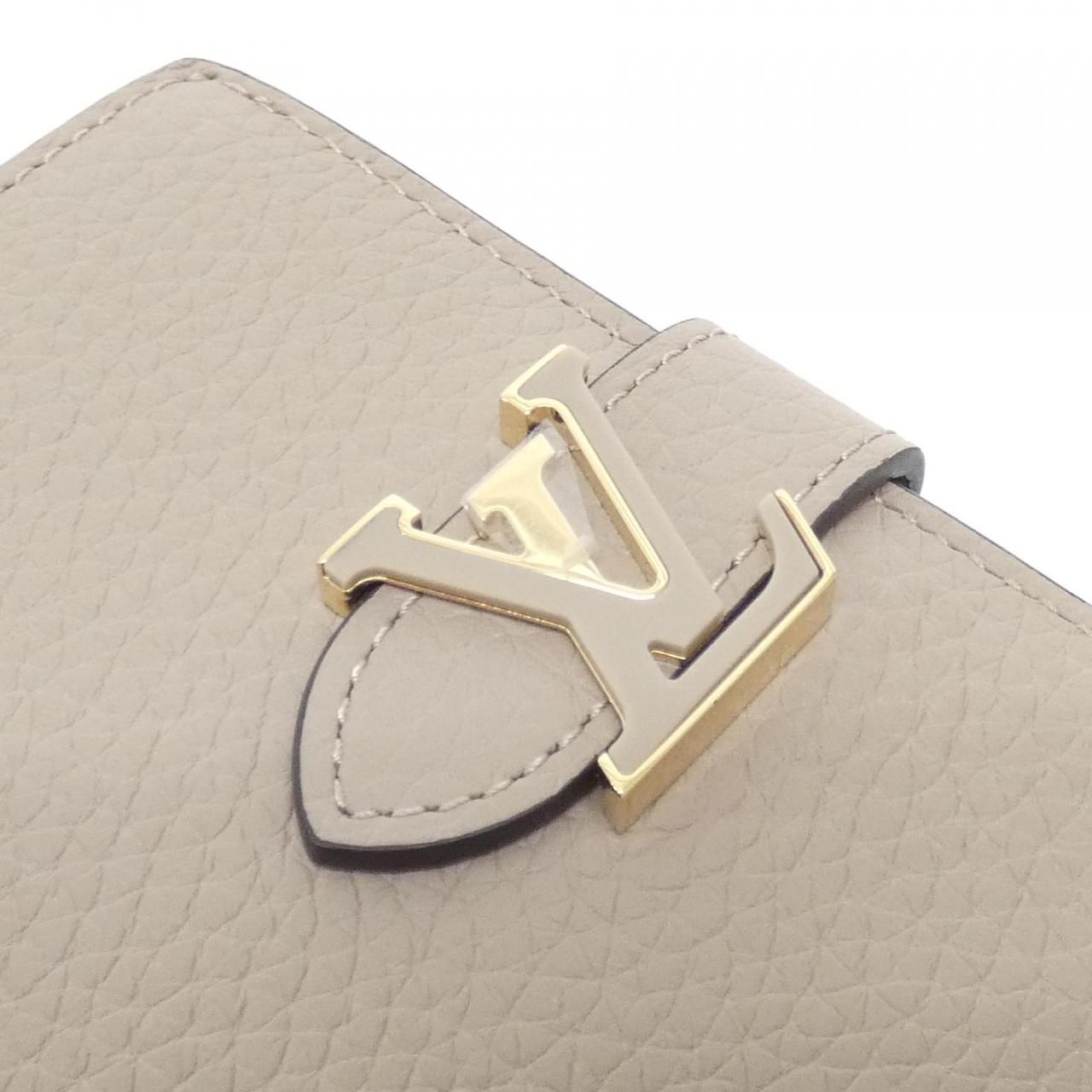 Louis Vuitton Taurillon LV Vertical Wallet Compact — view 4