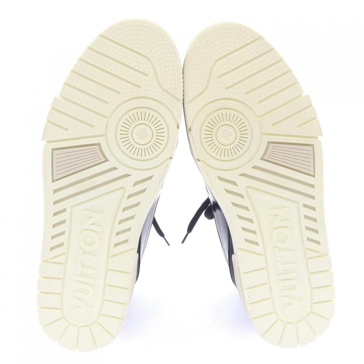 Louis Vuitton Sneakers Black — view 4