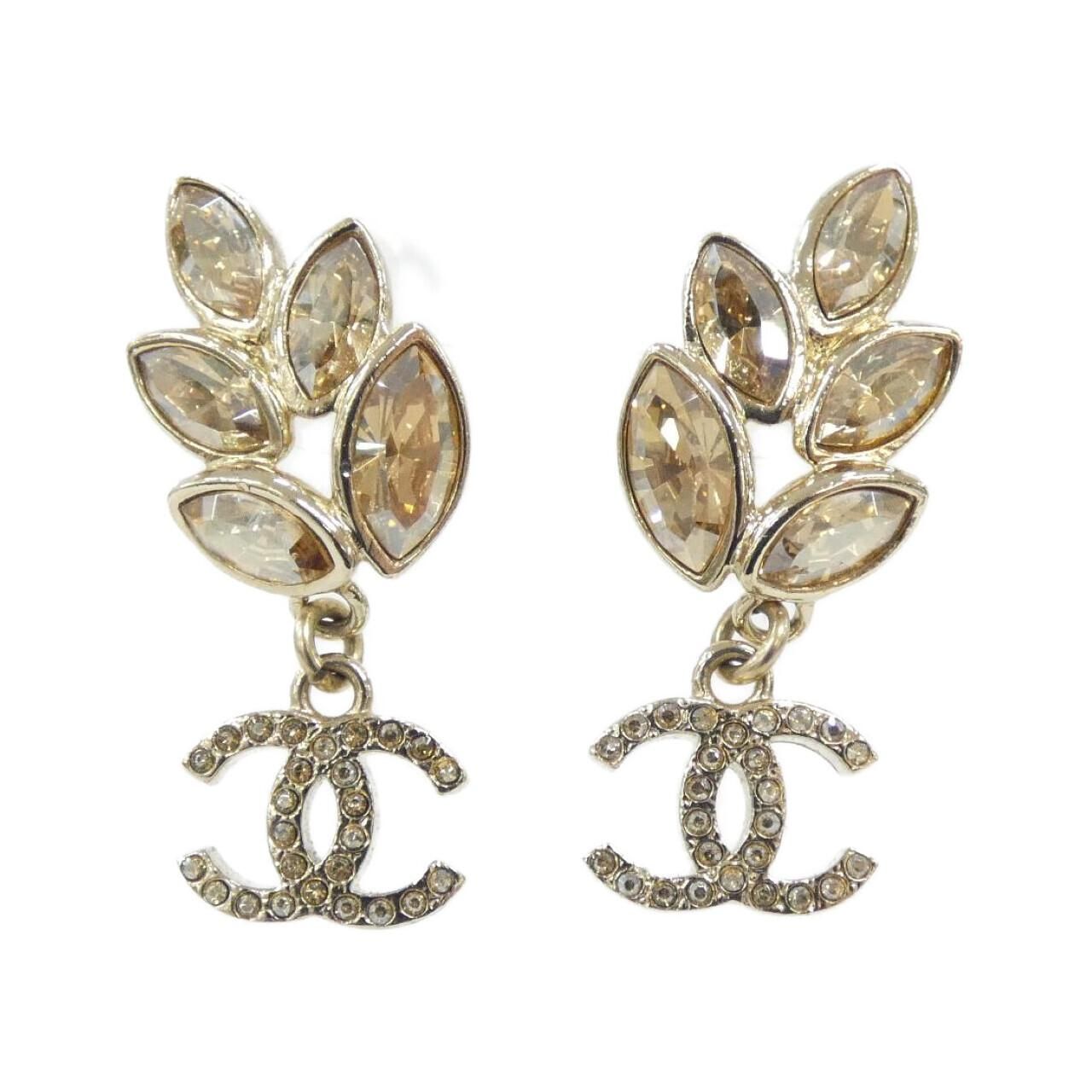Chanel Earrings Gold