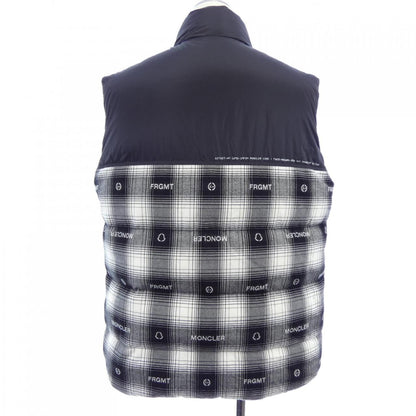Moncler Genius Fragment Daxy Down Vest — view 2