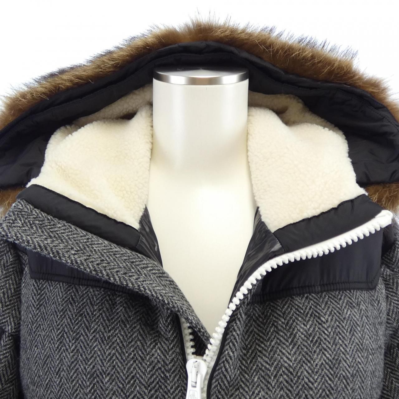Moncler Robert Down Jacket — view 7