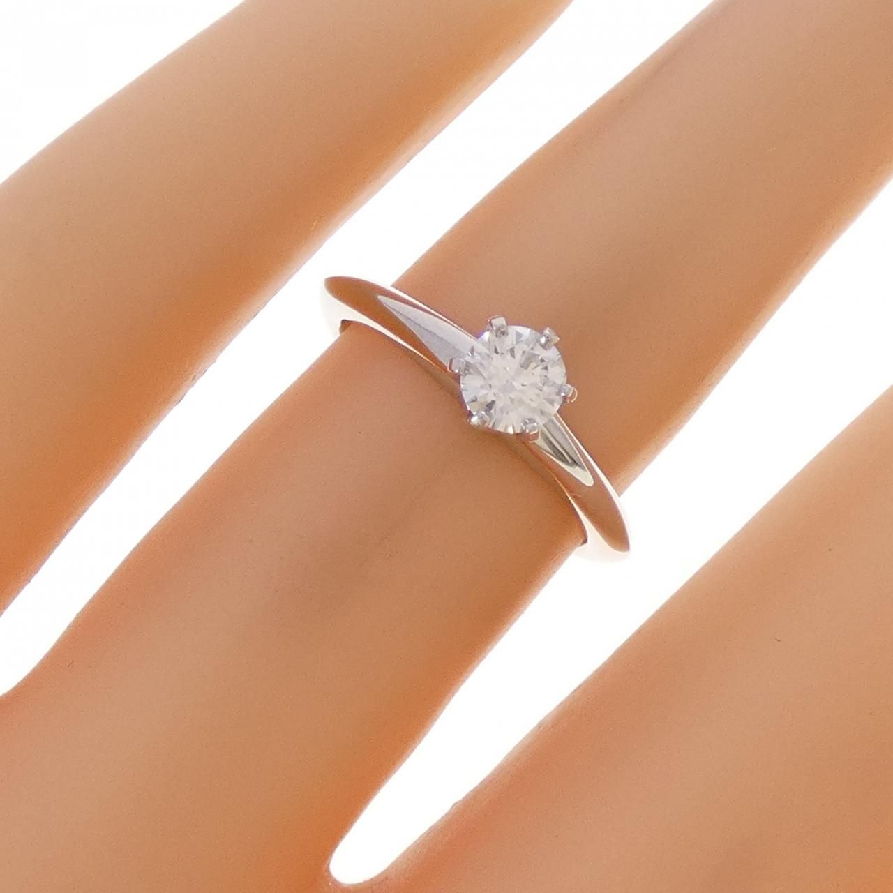 Tiffany & Co Classic Solitaire Ring — view 5