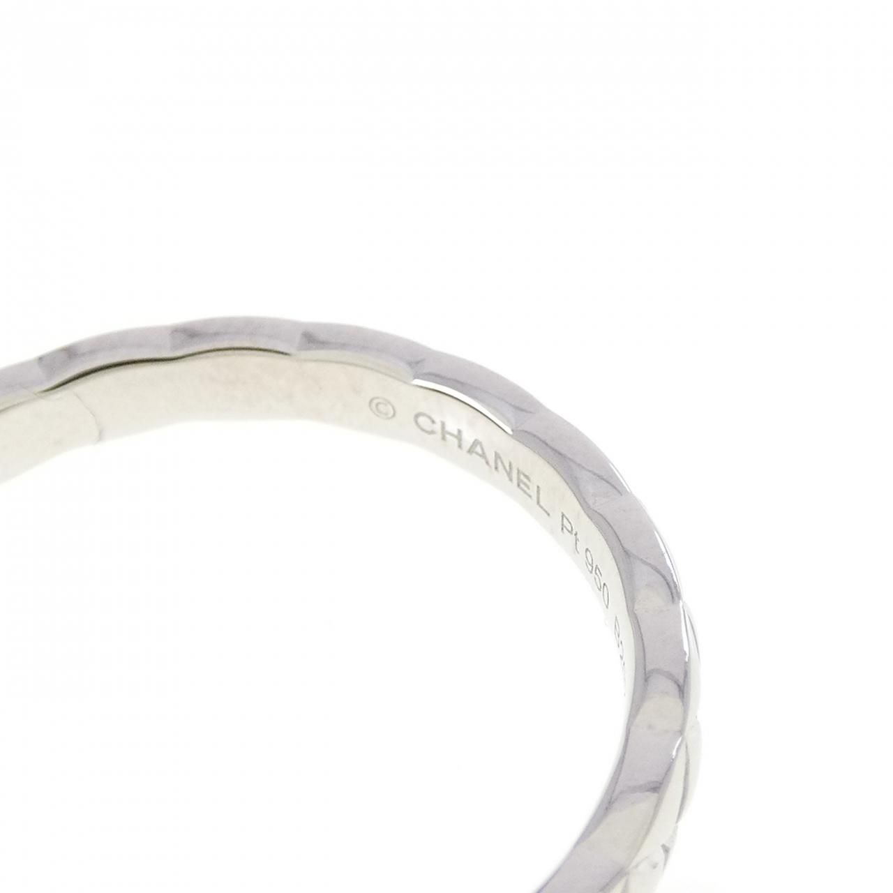 Chanel Coco Crush Small Ring — view 4