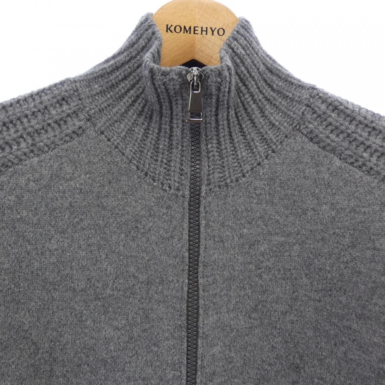 Moncler Jacket Gray — view 5
