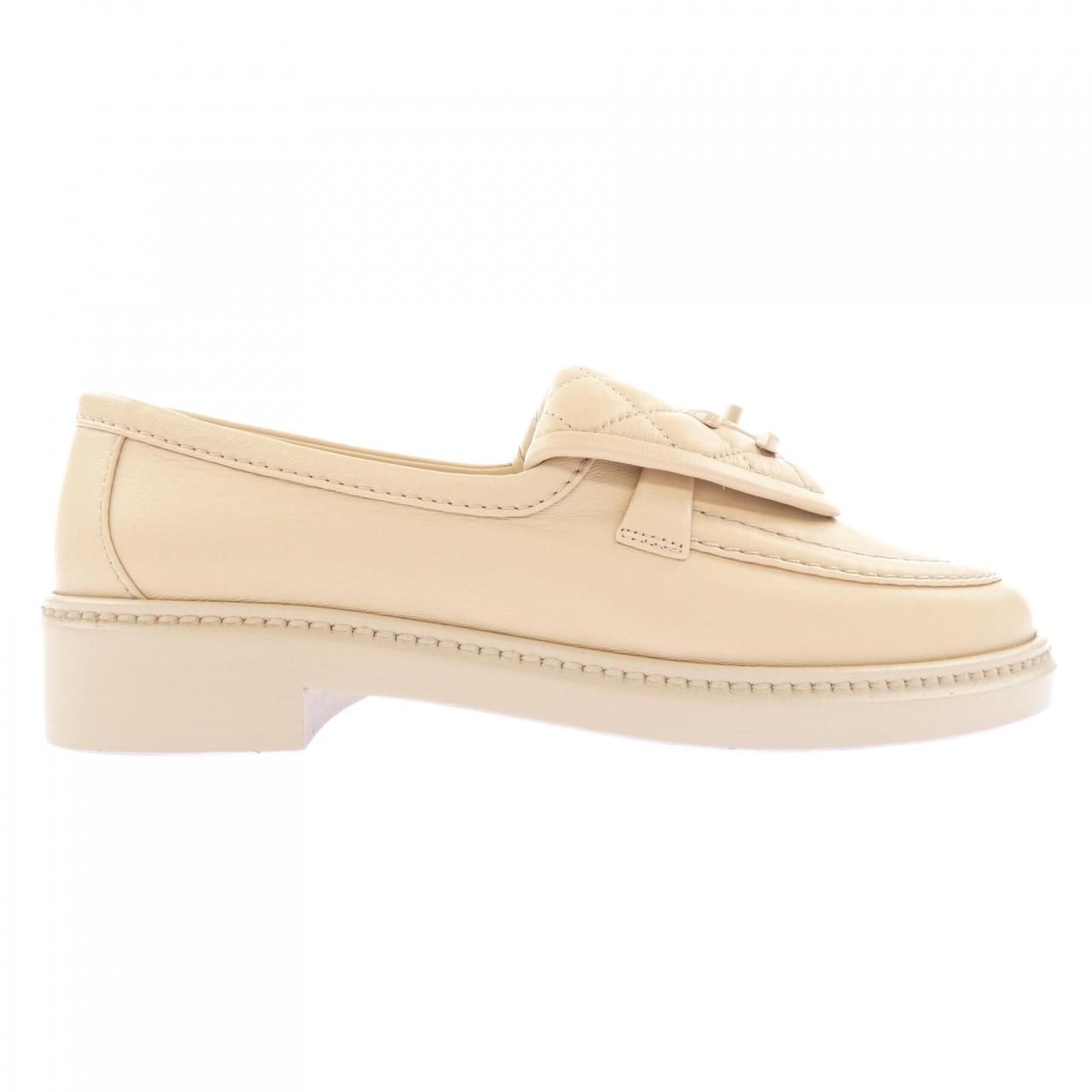 Chanel Turnlock Moccasins Shoes