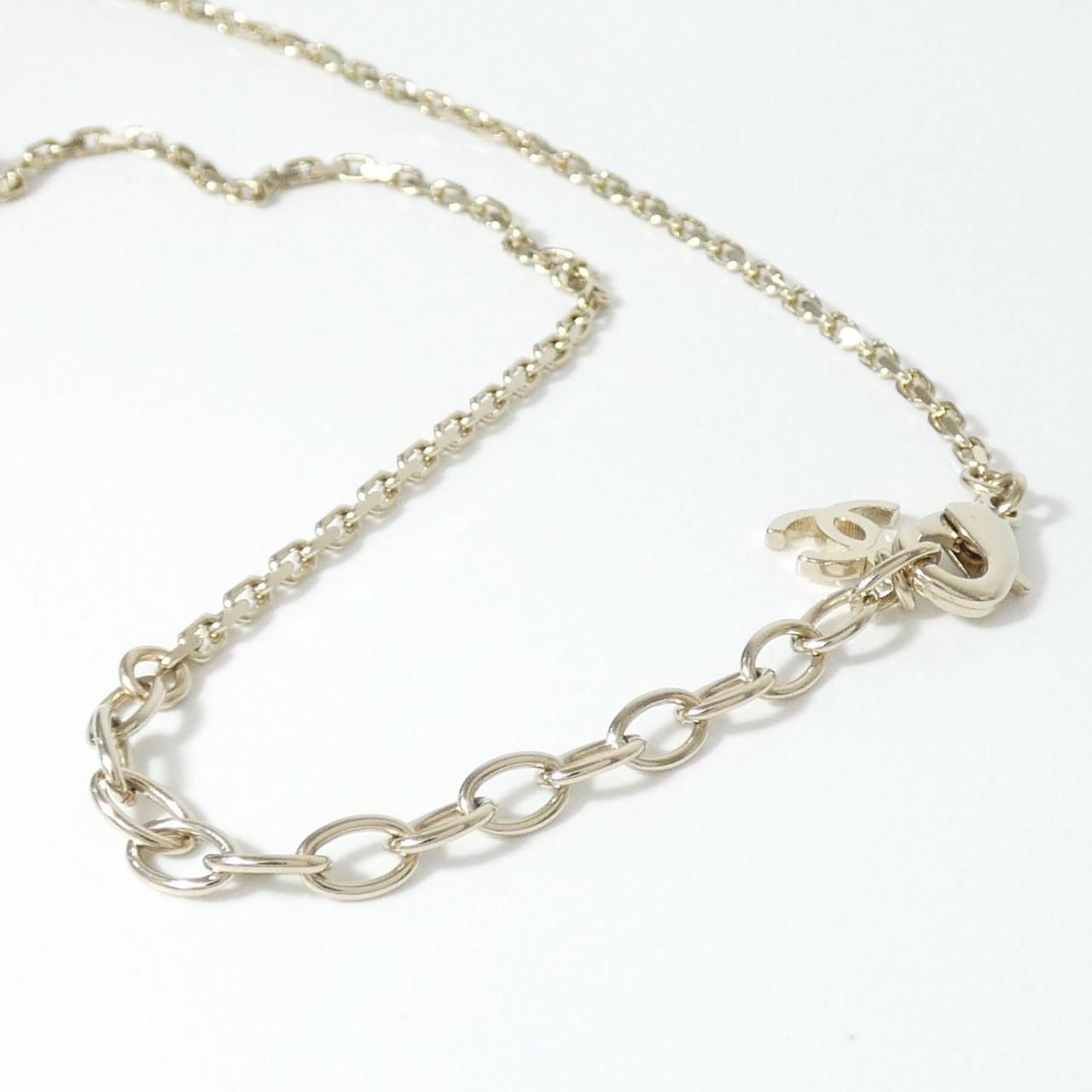 Chanel Necklace Gold — view 4