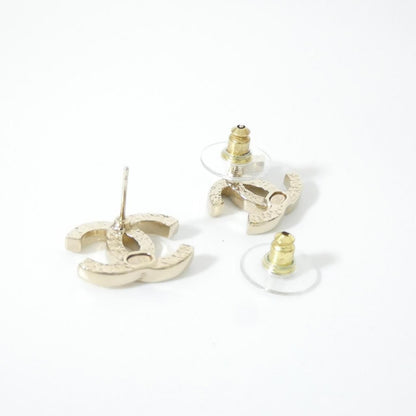 Chanel Earrings Gold — view 3