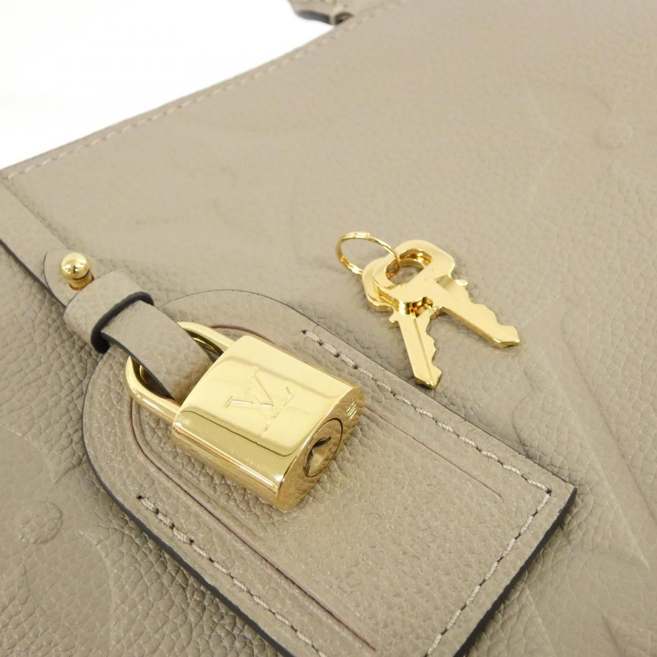 Louis Vuitton Monogram Empreinte Grand Palais — view 3