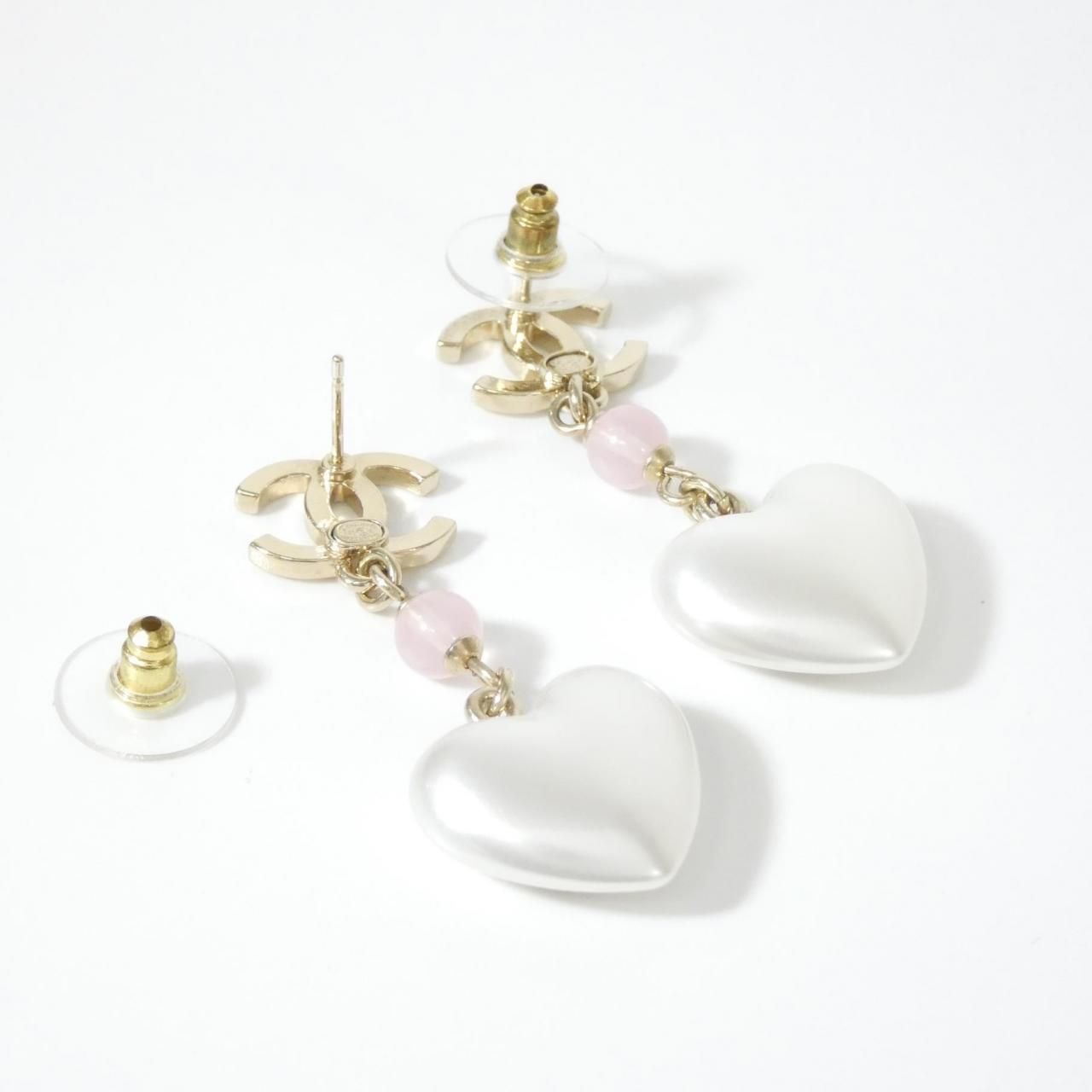 Chanel Earrings Gold — view 3