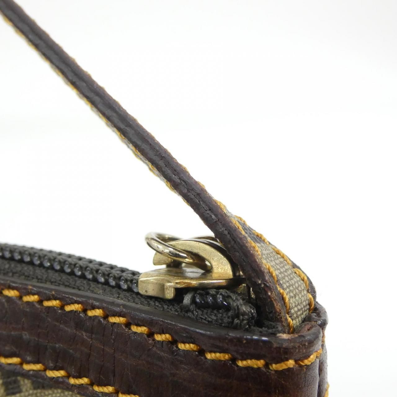 Fendi Wd3 Bag Handbag Beige — view 4