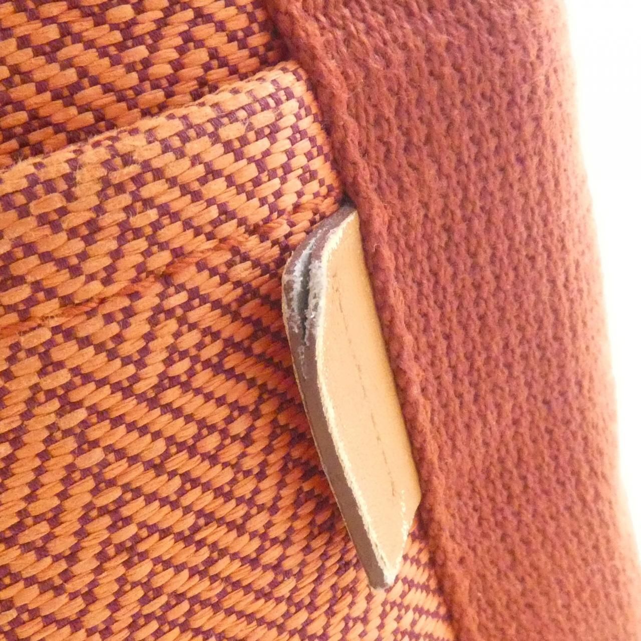 Hermes Saxo Bag Handbag Orange — view 3