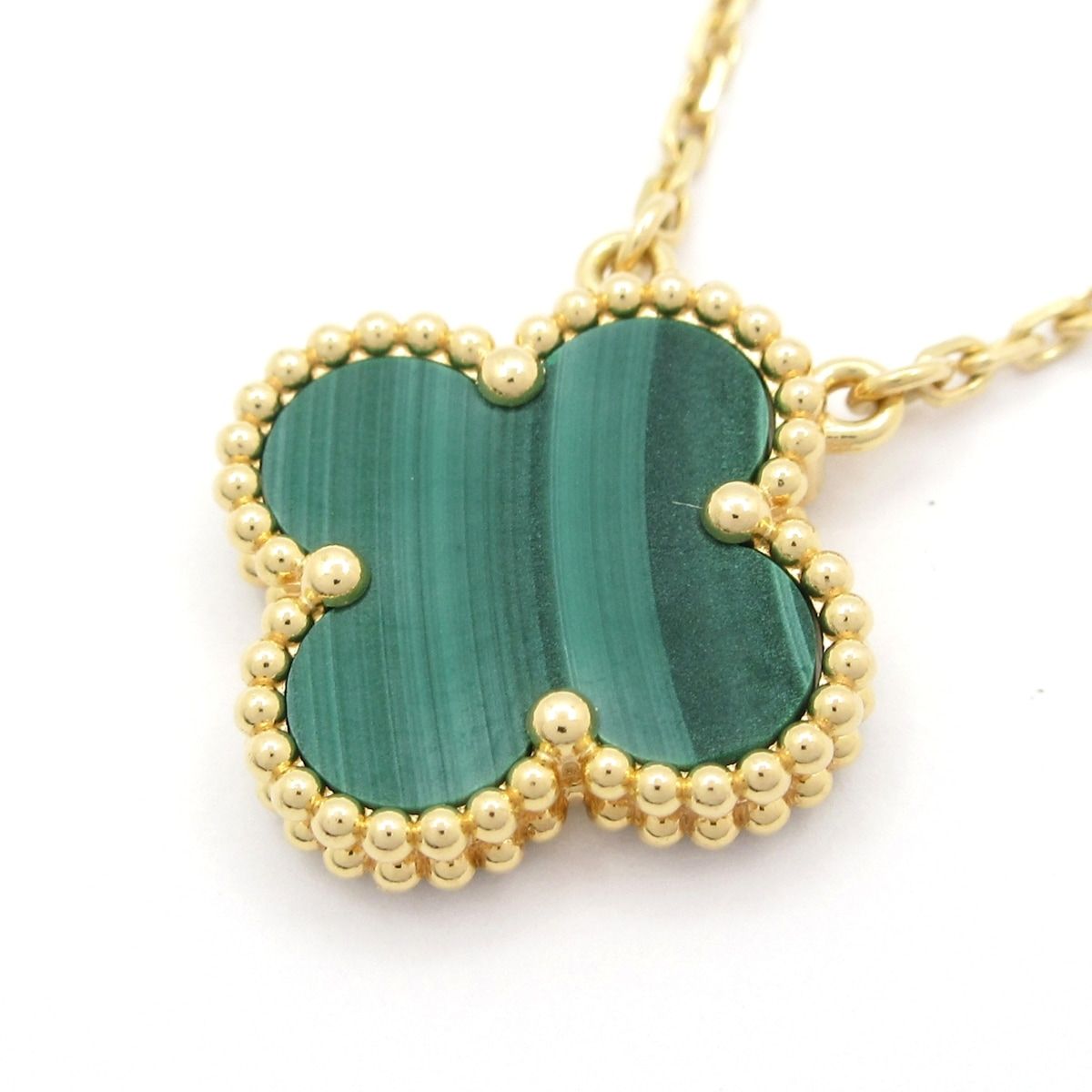 Van Cleef & Arpels Necklace Vintage Alhambra 18k Yellow Gold Malachite 2022.04 — view 3
