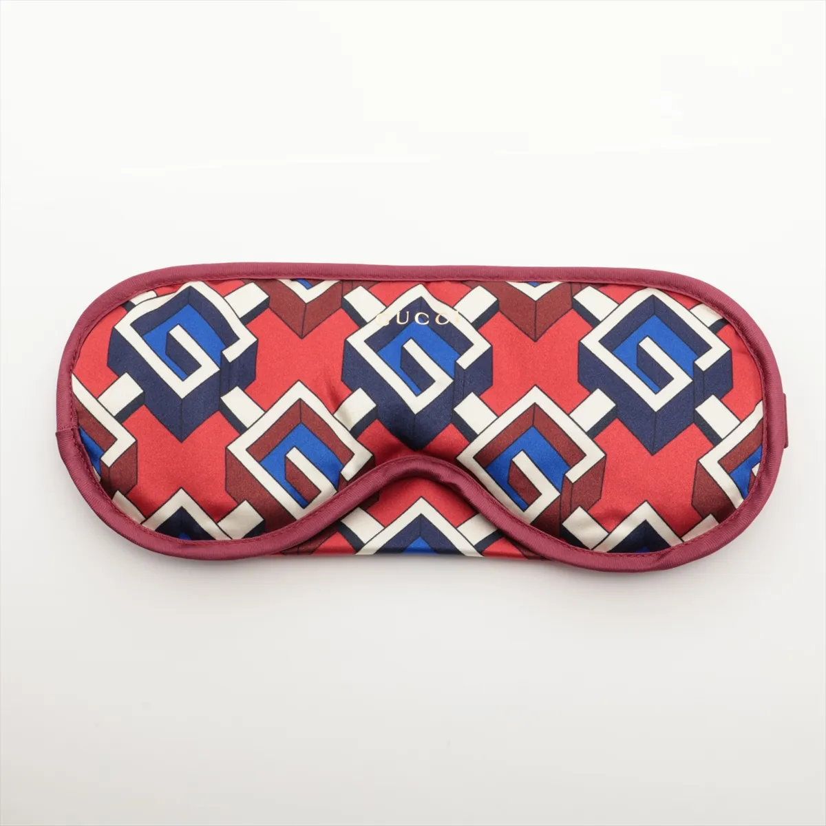 Gucci Geometric Travel Set Eye Mask Slippers Air Pillow Pouch — view 4