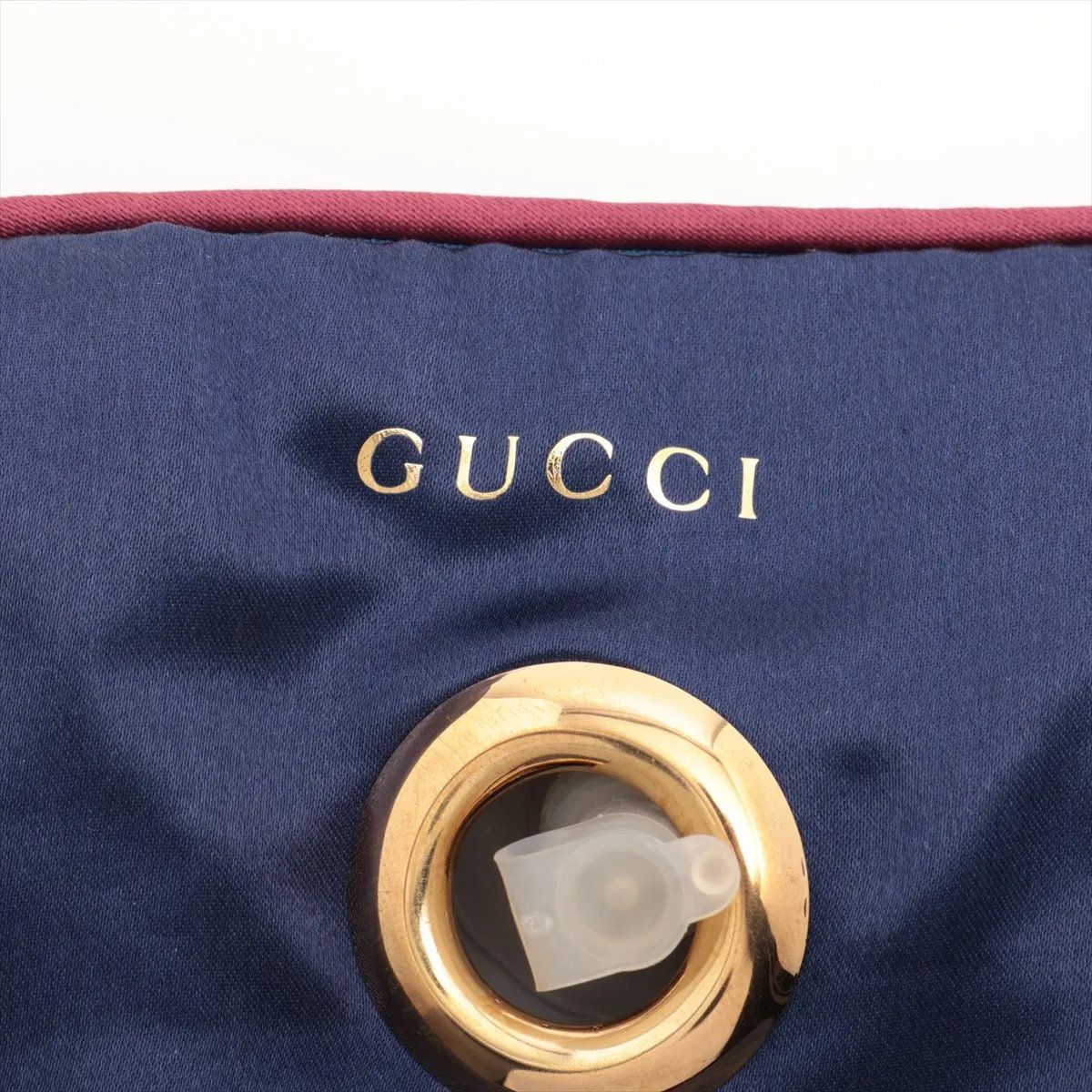 Gucci Geometric Travel Set Eye Mask Slippers Air Pillow Pouch — view 8