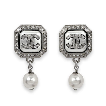 Chanel CC Logo Pearl Earrings