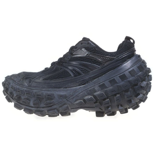 Balenciaga Bouncer Defender Sneakers Low Cut Black