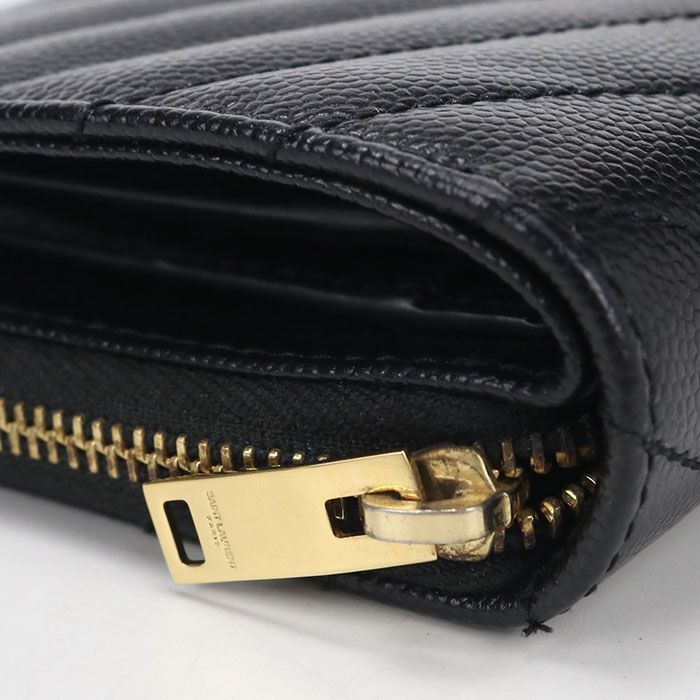 Saint Laurent Bifold Wallet Cassandra Leather — view 8