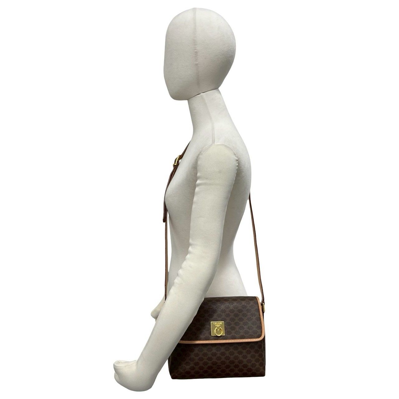 Celine Vintage Macadam Pattern Logo Ring Leather Shoulder Bag Pochette Brown — view 2