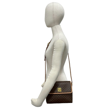 Celine Vintage Macadam Pattern Logo Ring Leather Shoulder Bag Pochette Brown — view 2