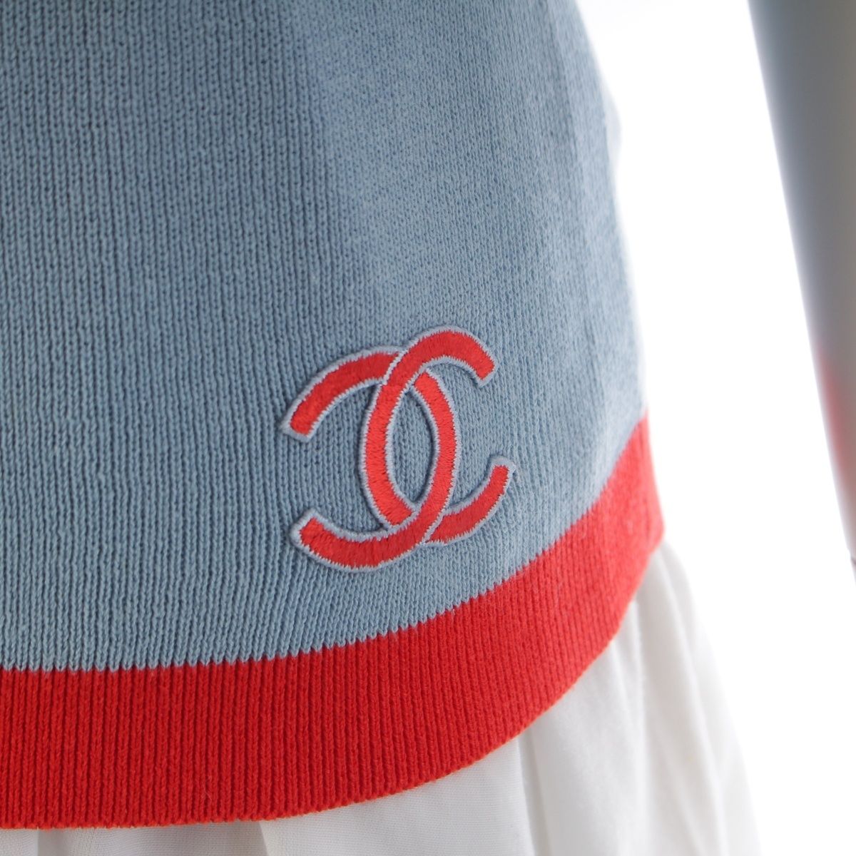 Chanel Cotton CC Logo Ringer Knit Top Blue Red 42 Sweater — view 7