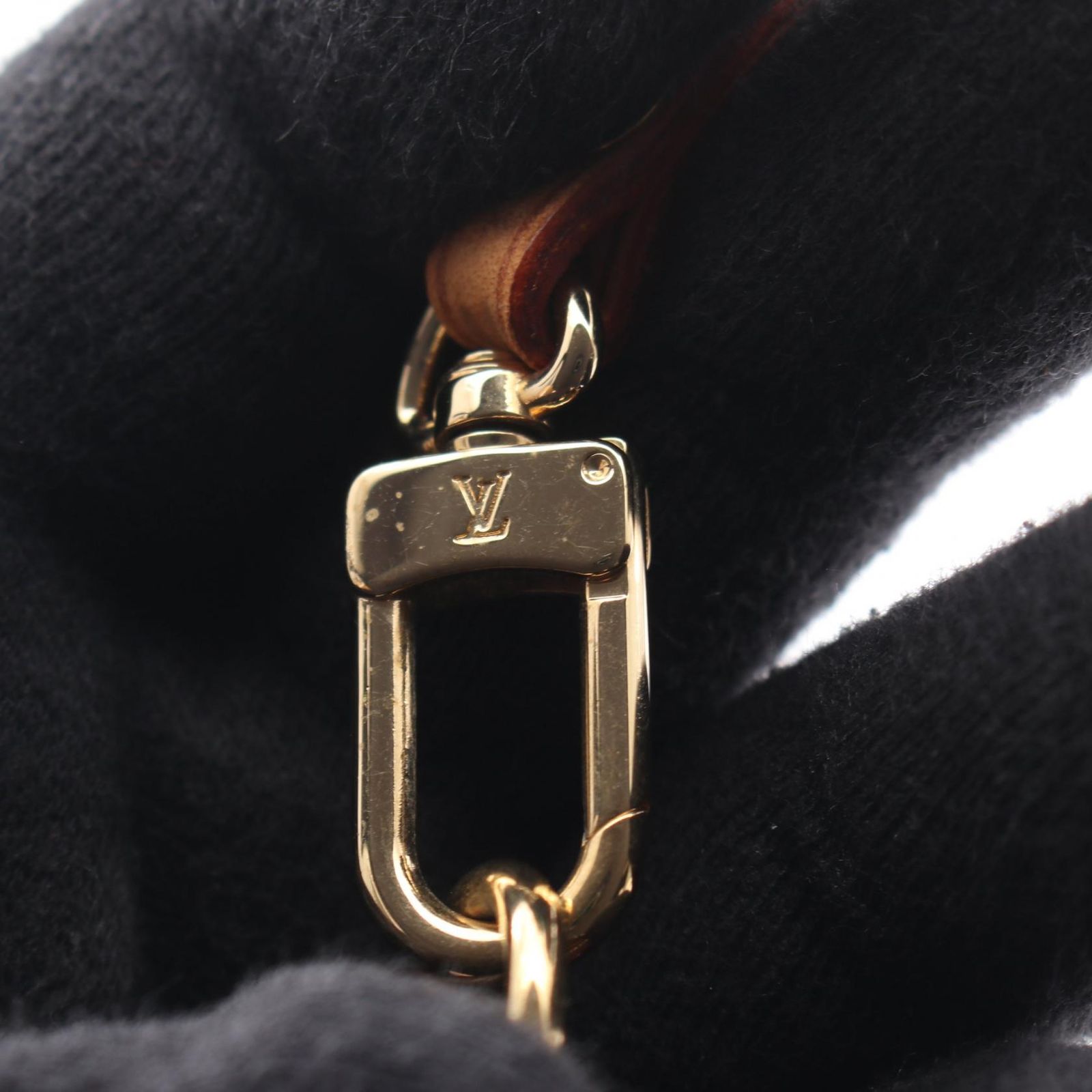 Louis Vuitton Handbag Rivet Pochette Canvas Leather — view 8