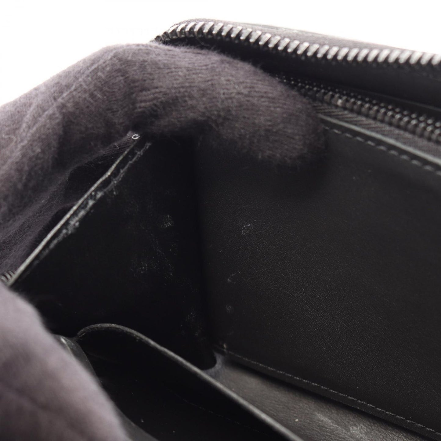 Louis Vuitton Round Wallet Zippy Horizontal Taurillon Monogram Noir Leather — view 6