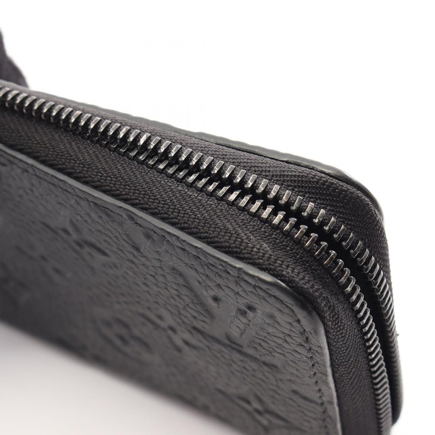 Louis Vuitton Round Wallet Zippy Horizontal Taurillon Monogram Noir Leather — view 9