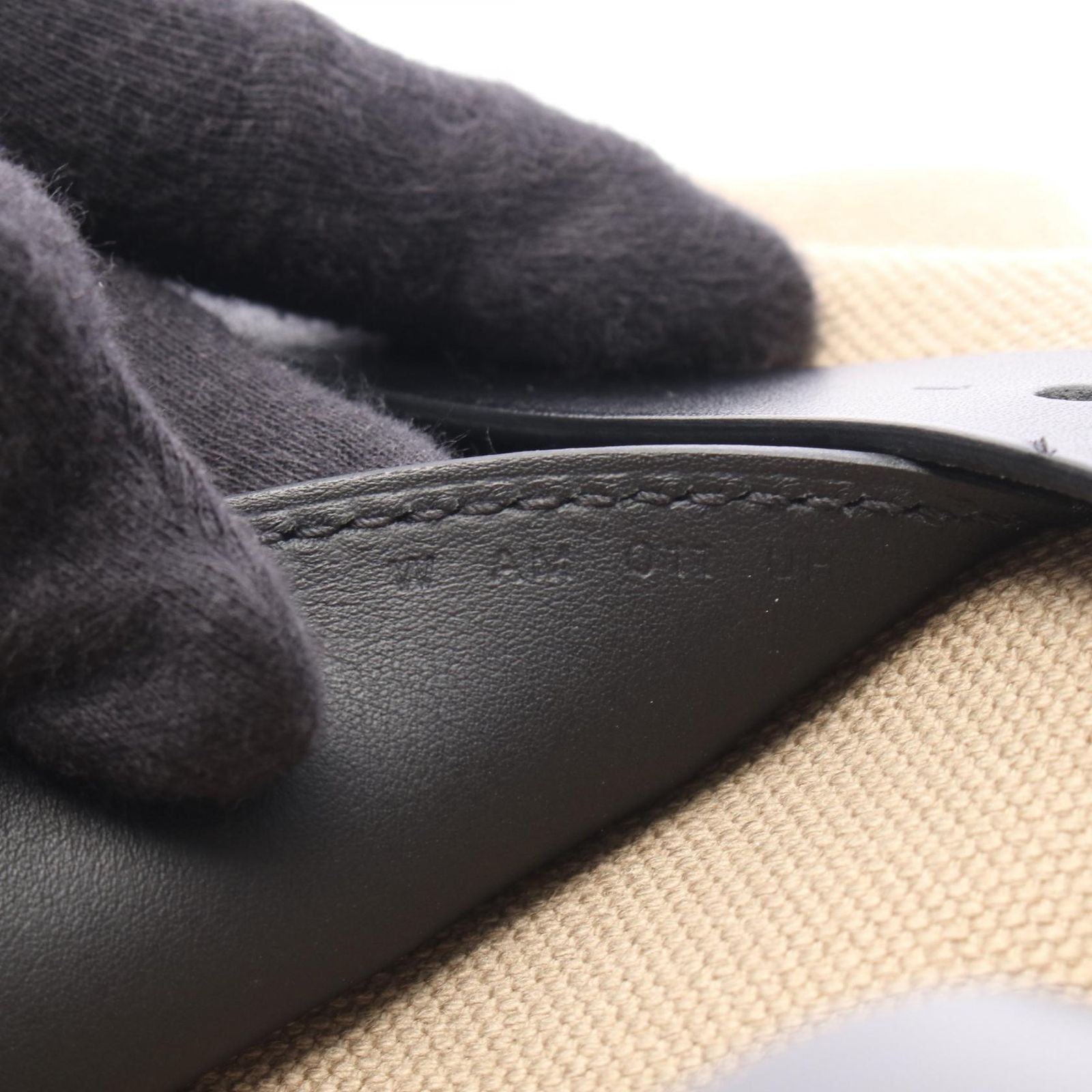 Hermes Tote Etriviere Pocket 27 Khaki Black Leather — view 5