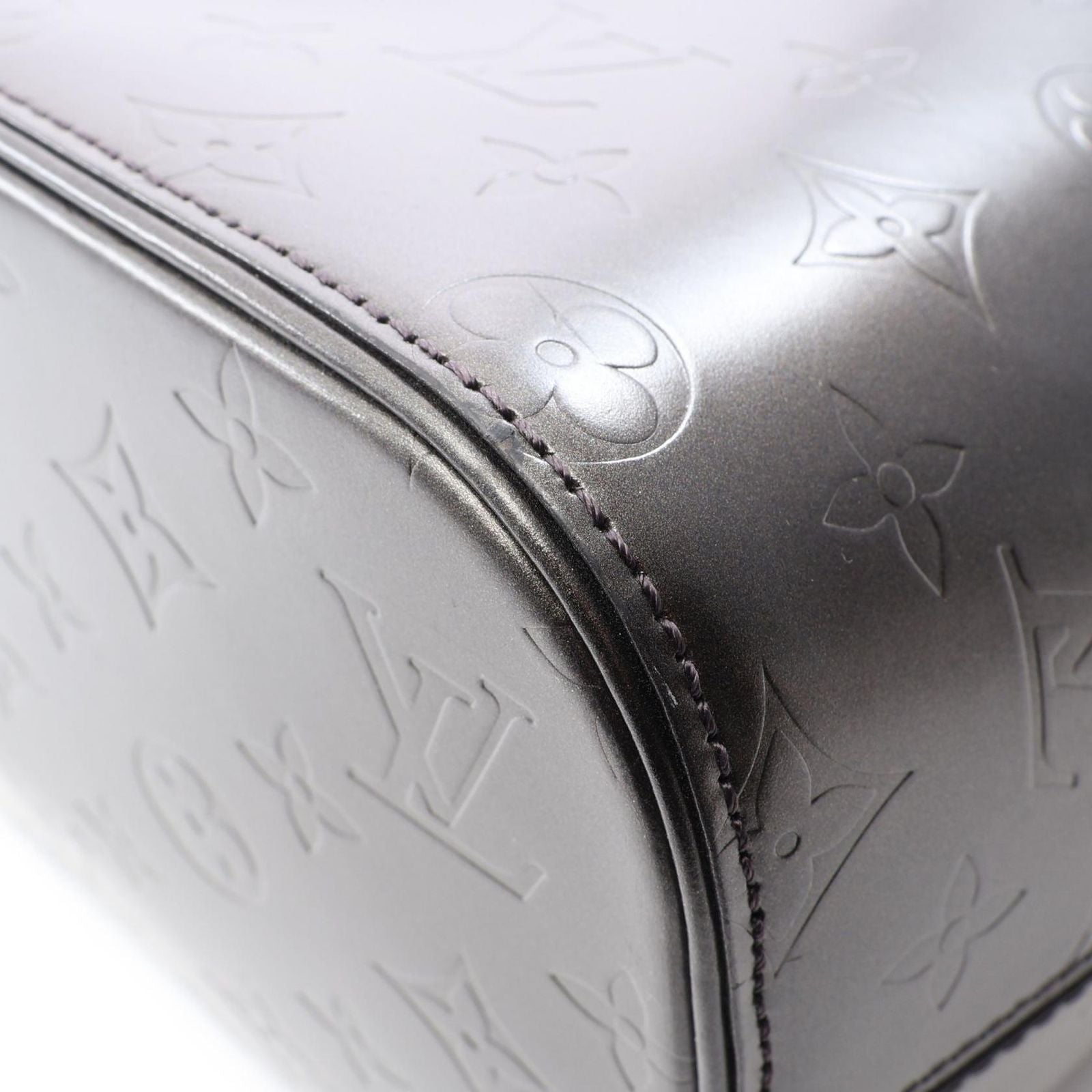 Louis Vuitton Handbag Stockton Leather — view 8
