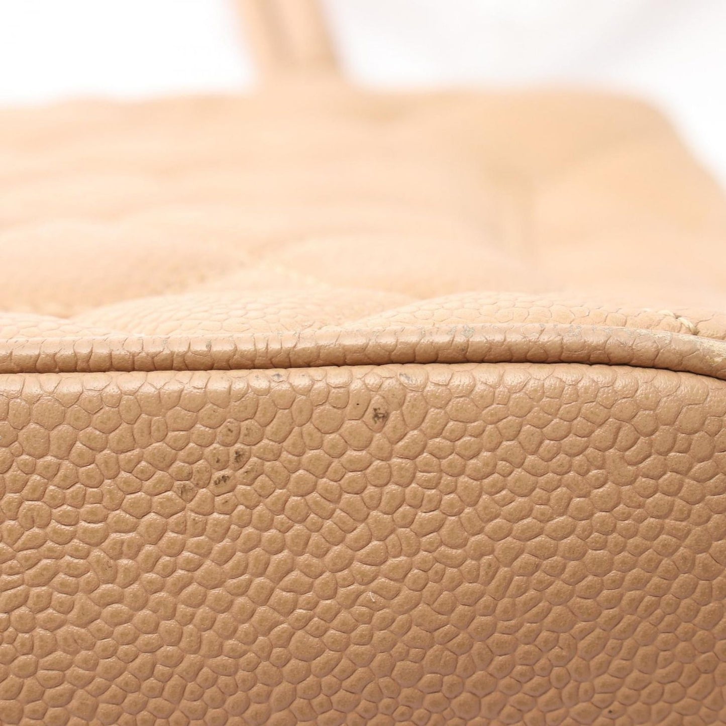 Chanel Tote Reissue Beige Caviar Leather — view 7