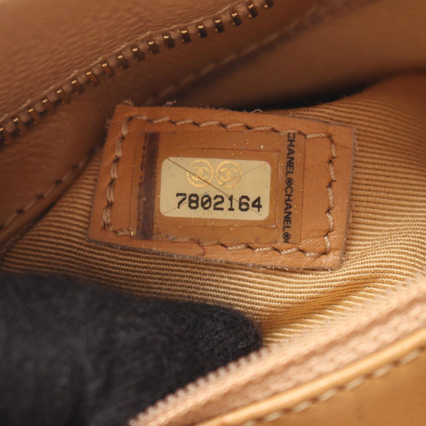 Chanel Tote Reissue Beige Caviar Leather — view 5