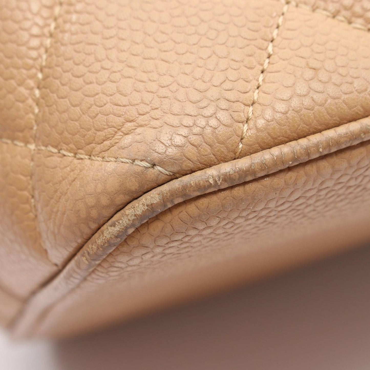 Chanel Tote Reissue Beige Caviar Leather — view 6