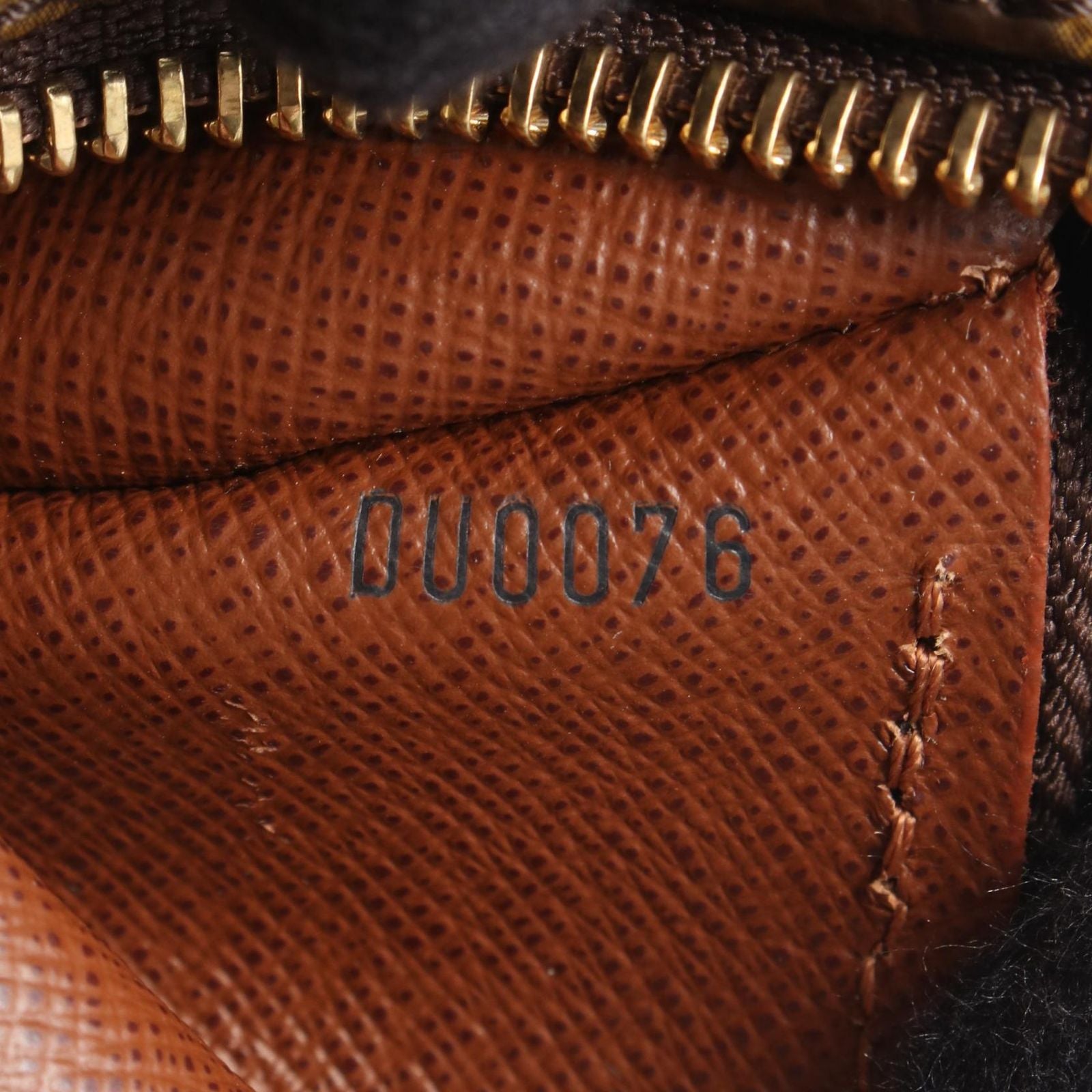 Louis Vuitton Handbag Papillon 26 Monogram Canvas Leather PM — view 5